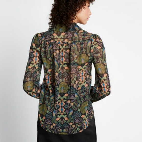 Modcloth Peacock Print Button Down Top EUC sz M - Picture 6 of 6